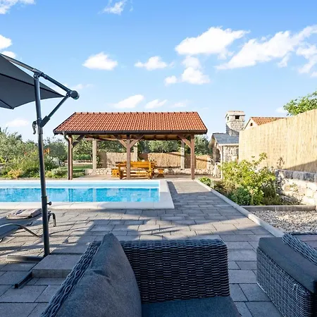 Olive Tree House With Jacuzzi, Wifi And 40m2 Pool *