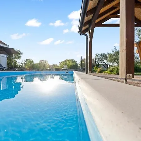 Villa Olive Tree House With Jacuzzi, Wifi And 40m2 Pool