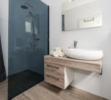 Villa Olive Tree House With Jacuzzi, Wifi And 40m2 Pool *