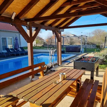 Olive Tree House With Jacuzzi, Wifi And 40m2 Pool Villa *