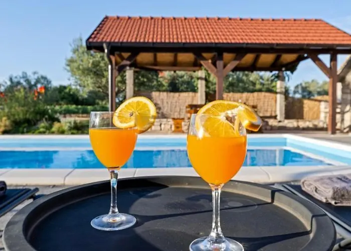 Olive Tree House With Jacuzzi, Wifi And 40m2 Pool *