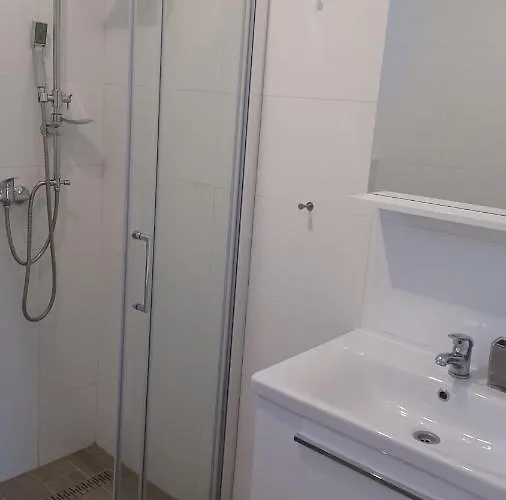 Olive Tree House With Jacuzzi, Wifi And 40m2 Pool וילה